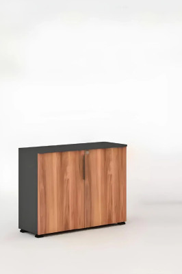 Moderní kancelářská skříň pro archivaci kancelářského nábytku