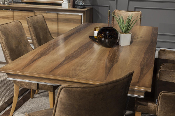 Sada jídelního nábytku 9 dílná se stolem, židlemi, komodou a zrcadlem