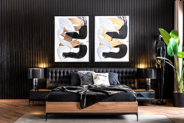 Černá hnědá ložnice s luxusními hotelovými nočními stolky