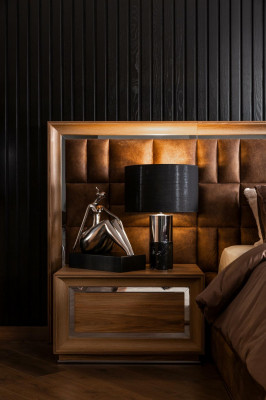 Luxusní noční stolek