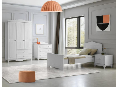 Sada moderního nábytku do ložnice, noční stolek, komoda, skříň, bílá, 4 části, elegantní