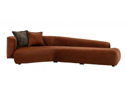 Sofa für das Wohnzimmer Interieur mit einem weichen Anziehungspunkt