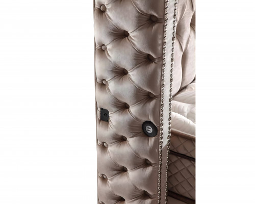 Elegantes Bett mit Matratze aus Textil in Beige