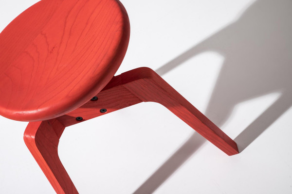 Modernes Set mit 3 luxuriösen Designerstühlen aus hochwertigem Holz