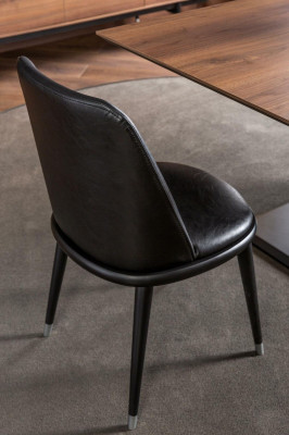 Luxus Lehnstuhl Schwarz Lederstuhl Polster Stühle Loft Designer Möbel Küchen