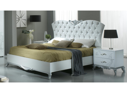 Klassisches Bett Doppelbett Bett 2x Nachttische Holz Design Betten Neu 3 tlg.Set