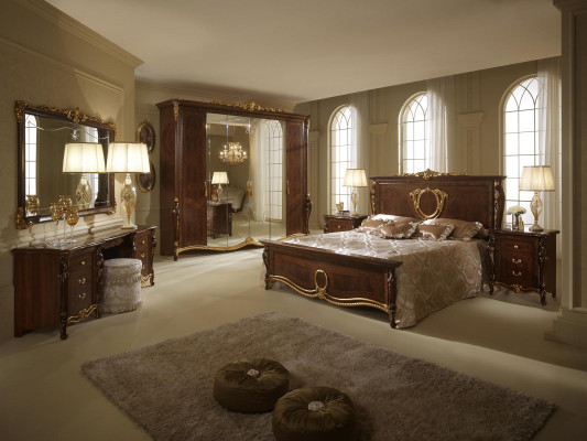 Klassische Holz Schränke Garderoben Schlafzimmer Kleider Schrank Barock Rokoko
