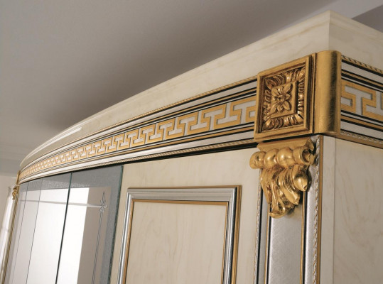 Schlafzimmer Kleiderschrank 4 türiger Holz Wandschrank Schrank Kleiderschränke