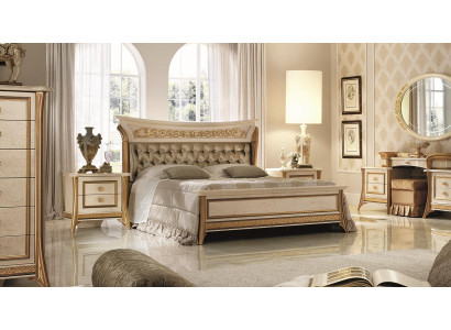 Klassisch Designer Holz Bett Schlafzimmer Edles Polster Möbel Doppel Betten Neu