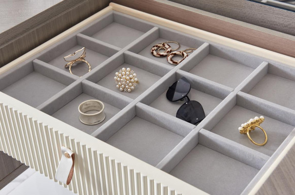 Luxus Schminktisch Design Tische Kosmetik Frisier Spiegel Konsole