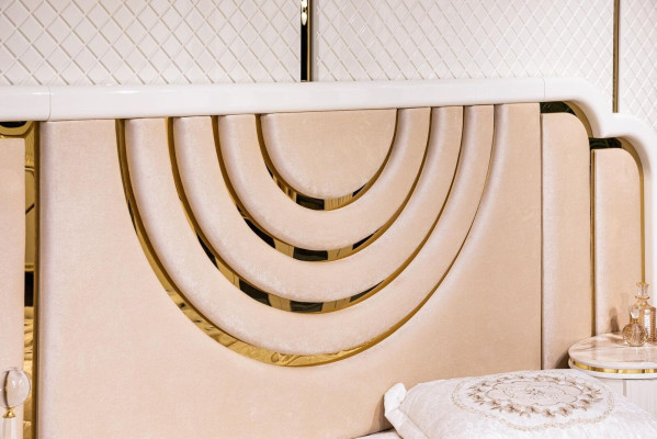 Schlafzimmer Set Luxus Bett 2x Nachttisch Kleiderschrank Kommode mit Spegel 5tlg