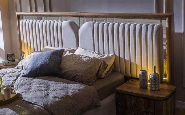 Luxus Schlafzimmer Set Bett + 2x Nachttische Holz Komplettes Moderne