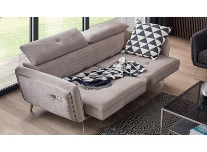 Luxuriöses, modisches Zweisitzersofa mit Textilpolsterung auf hohen Beinen