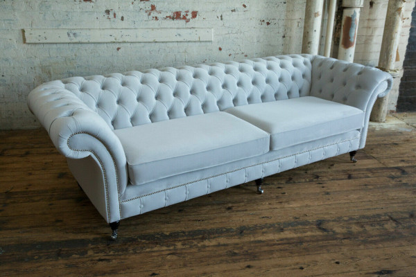 Grauer Chesterfield 4 Sitzer Polster Couch Modern Stil Samt Textil Stoff Sofa 
