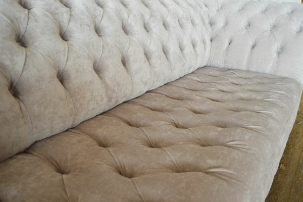 Chesterfield Sofa 4 Sitzer XXL Polster Designer Couchen Sofas Garnitur