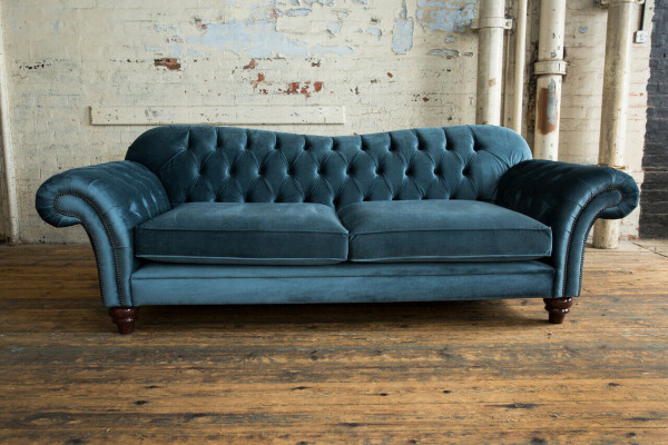 Chesterfield 4 Sitzer Couch Polster Textil Couchen Wohnzimmer Sofa