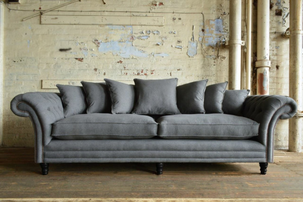 Klassische Chesterfield Couch 4 Sitzer Sofa Couch Samt Leder Design Grau 265cm
