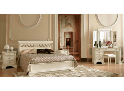 Klassisches Bett 2 Nachttische Schlafzimmer Set 3 tlg. Italienische Möbel Massivholz Barock
