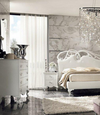 Set Kommode mit Spiegel aus Holz im modernen Stil für das Schlafzimmer