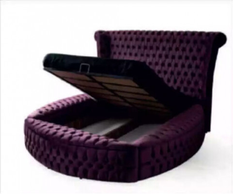 Rundes Chesterfield Bett Lila Betten Möbel Samt Textil Hotel Einrichtung Doppel