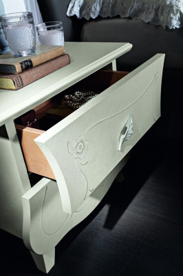 Komplett Set Bett Nachttisch Kommode Neu Design Schlafzimmer 5 tlg. Schlafzimmer