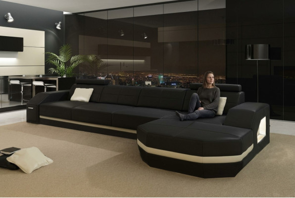 Elegantes Schwarzes Ecksofa in L-Form Stilvolle Möbel für Ihr Zuhause