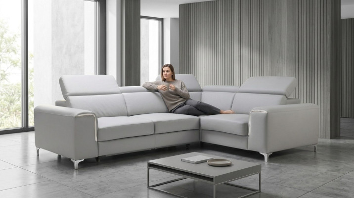 Stilvolles, komfortables Ecksofa für ein sanftes und gemütliches Interieur