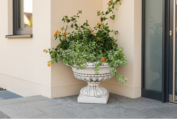 Natur Blumenkübel Pflanz Kübel Dekoration Figur Blumentöpfe Vasen Garten