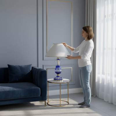 Lampa stołowa w stylu antycznym z kryształami