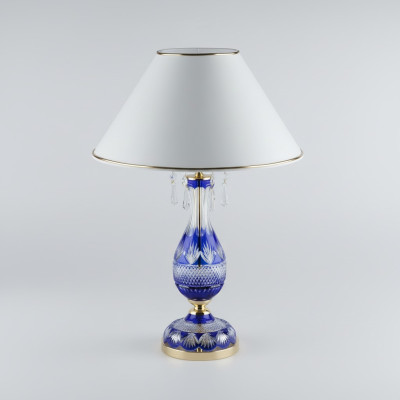 Lampa stołowa w stylu antycznym z kryształami