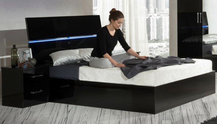 Design Schlafzimmer 3tlg. Bett 2x Nachttisch Luxus Betten Set Möbel Led Licht