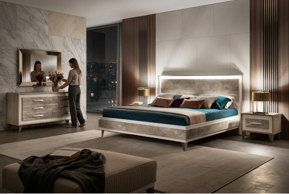 Schlafzimmer Sets Bett 2x Nachttisch Kommode Spiegel arredoclassic 5tlg. Set
