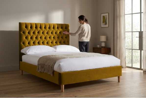 Chesterfield Design Polster Englisches 140/160/180x200 Betten Doppelbett Gelb