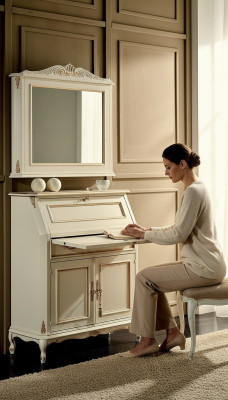 Design Schrank Luxus Sekretär Anrichte Kommode Schreibtisch Tisch Italienische