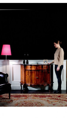 Italienische Möbel Kommode Schrank Braun Design Luxus Holz Stil Barock