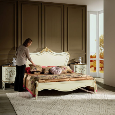 Luxus Bett 180*195cm mit Holz Kopfteil und 2 Nachttischen Italienische Möbel Neu