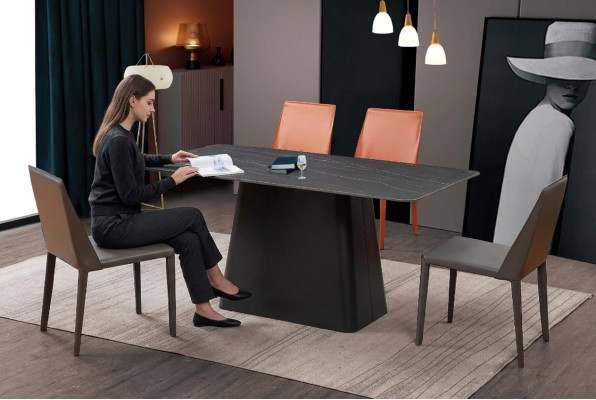 Klassischer Tisch Esstisch Holz Esszimmer Garnitur 4x Stuhl Set Stühle