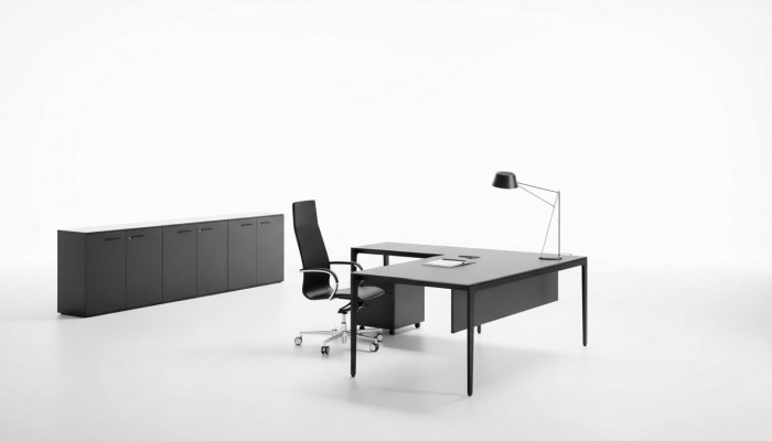 Design Tisch Schreibtisch Italienische Möbel Einrichtung Computermöbel Frezza