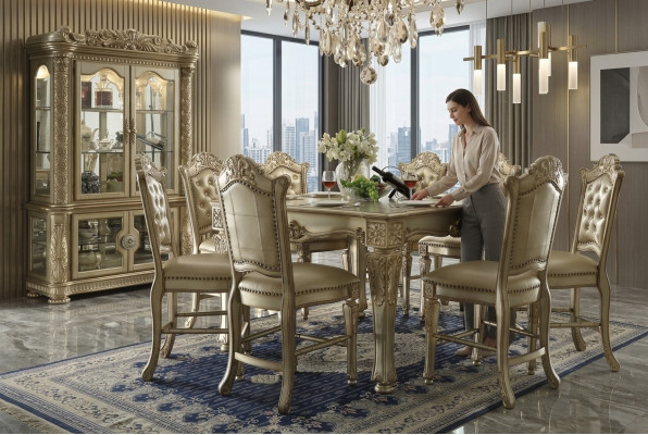 Klassisches Goldenes Esszimmer Set Rechteckiger Esstisch 8x Chesterfield Stühle Vitrine 10tlg