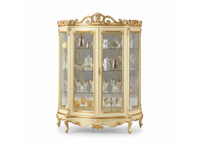 Glasvitrine mit kunstvollen Schnitzereien und edlem Design