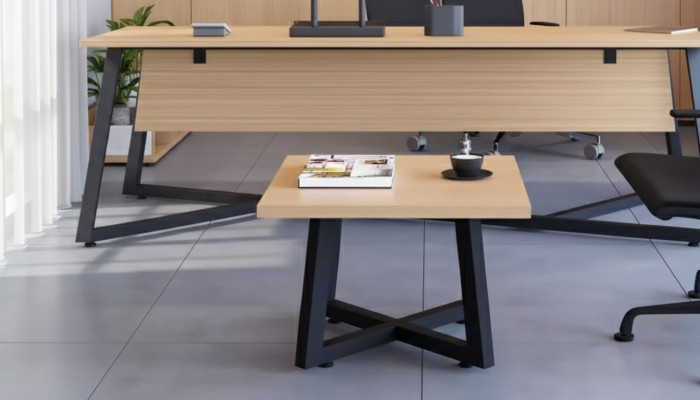 Designer Couchtisch Luxus Brauner Beistelltisch Büro Holz Möbel Stilvoll