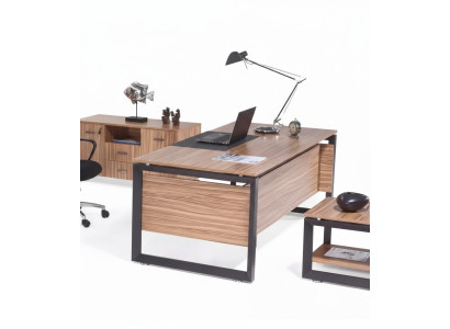 Designer Brauner Schreibtisch Luxus Büromöbel Holz Stilvolle Einrichtung