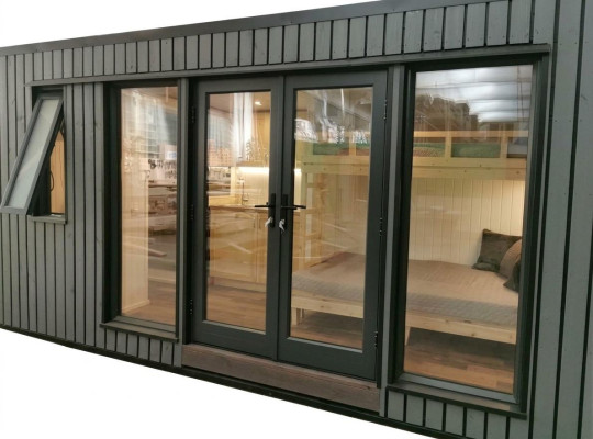 Campinghaus Gartenhaus Häuschen Holzhaus Ferienhaus Luxus 490cm Camping