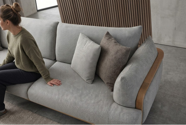 Luxuriöse 3-Sitzer Sofa Helles Farbe Modern Möbel in Wohnzimmer