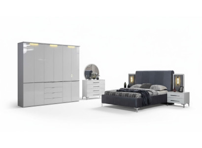 Weiße Schlafzimmer Möbel Textilbett Großer Kleiderschrank Nachttische
