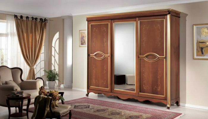 Brauner Klassischer Massivholz Kleiderschrank Spiegel Schlafzimmer Möbel