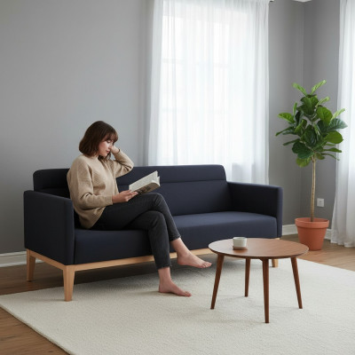 Schwarzer Dreisitzer Luxus 3-Sitzer Couch Designer Polstersofa Holzfüße