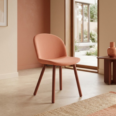 Hell Oranger Polsterstuhl mit Holzfüßen Designer Stühle Esszimmer Möbel