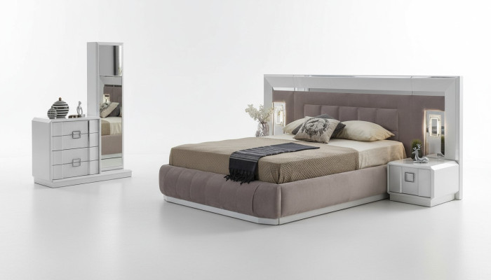 Modern Schlafzimmer Set Bett + 2x Nachttische + Kommode mit Spiegel Luxus Neu