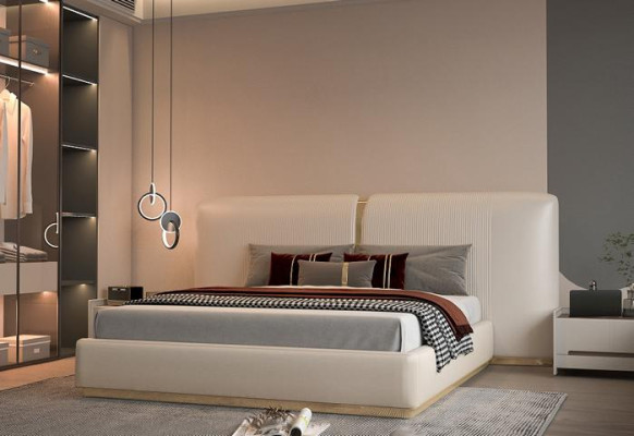 Luxuriöses beiges Bett mit goldenen Akzenten – modernes Design, Kopfteil fürs Schlafzimmer